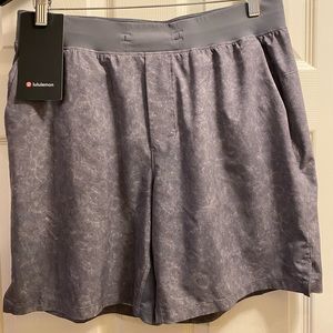 Mens Lululemon T.H.E. Linerless Short 7” Large